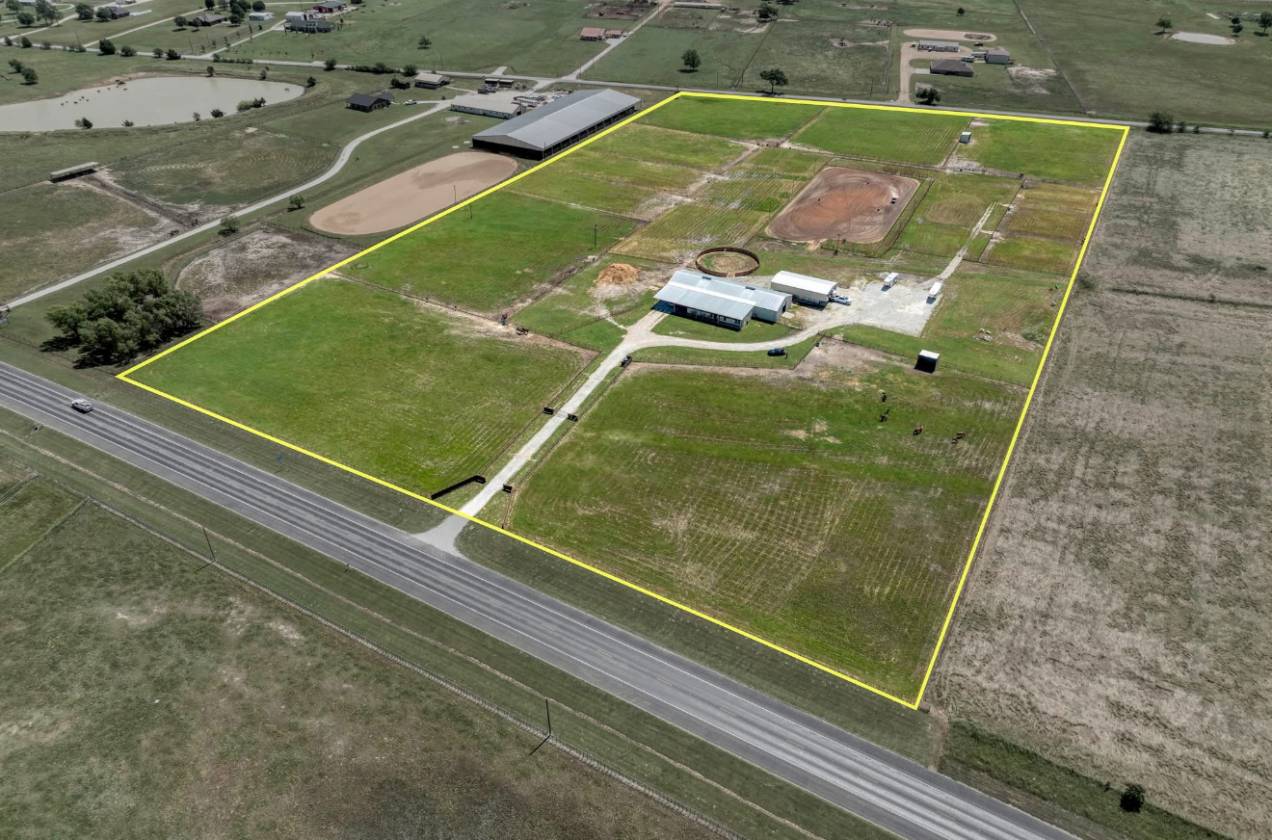 Horse Property for sale.