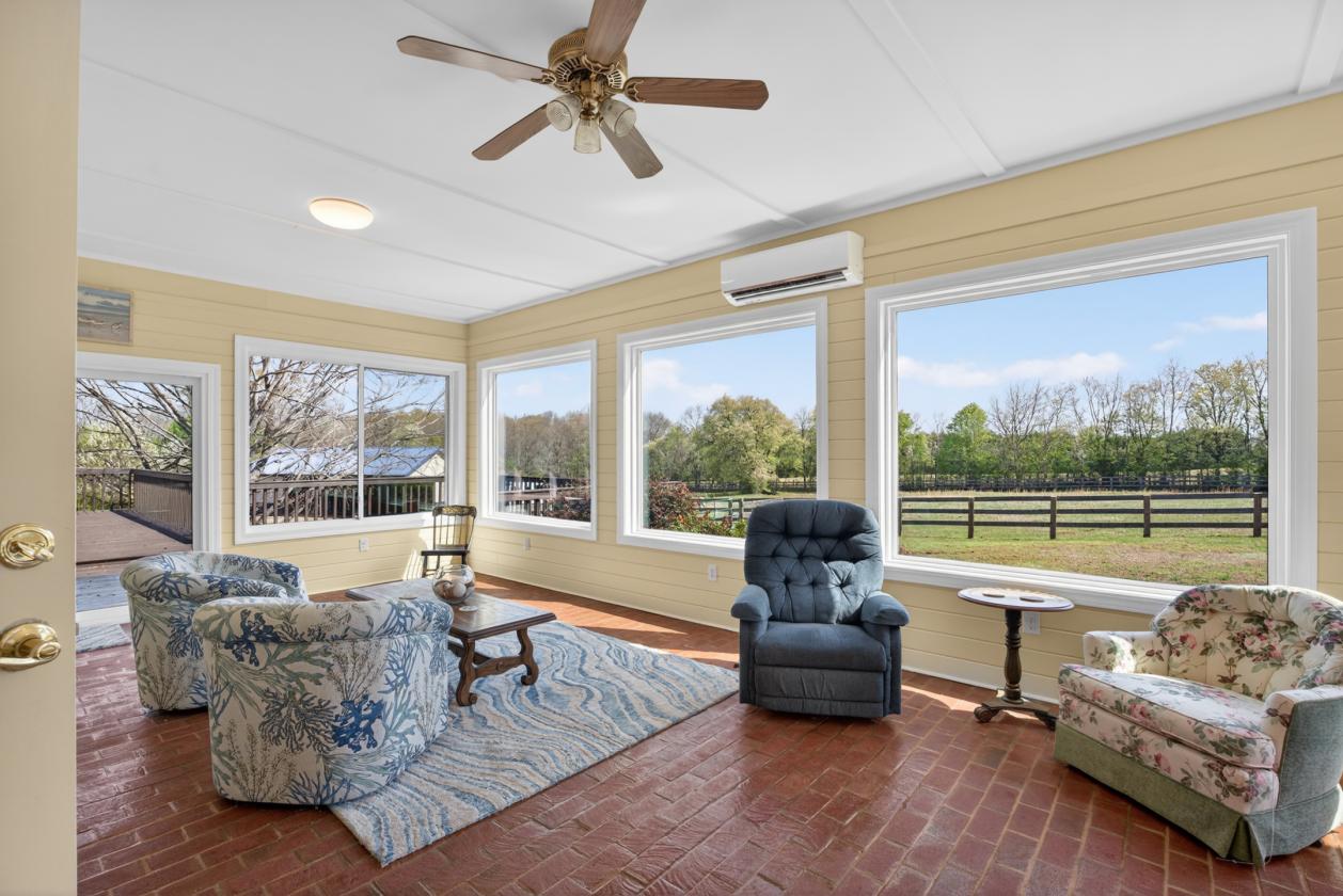 CLOSE TO TRYON Horse farm with 30+ kennel facility - photo 12