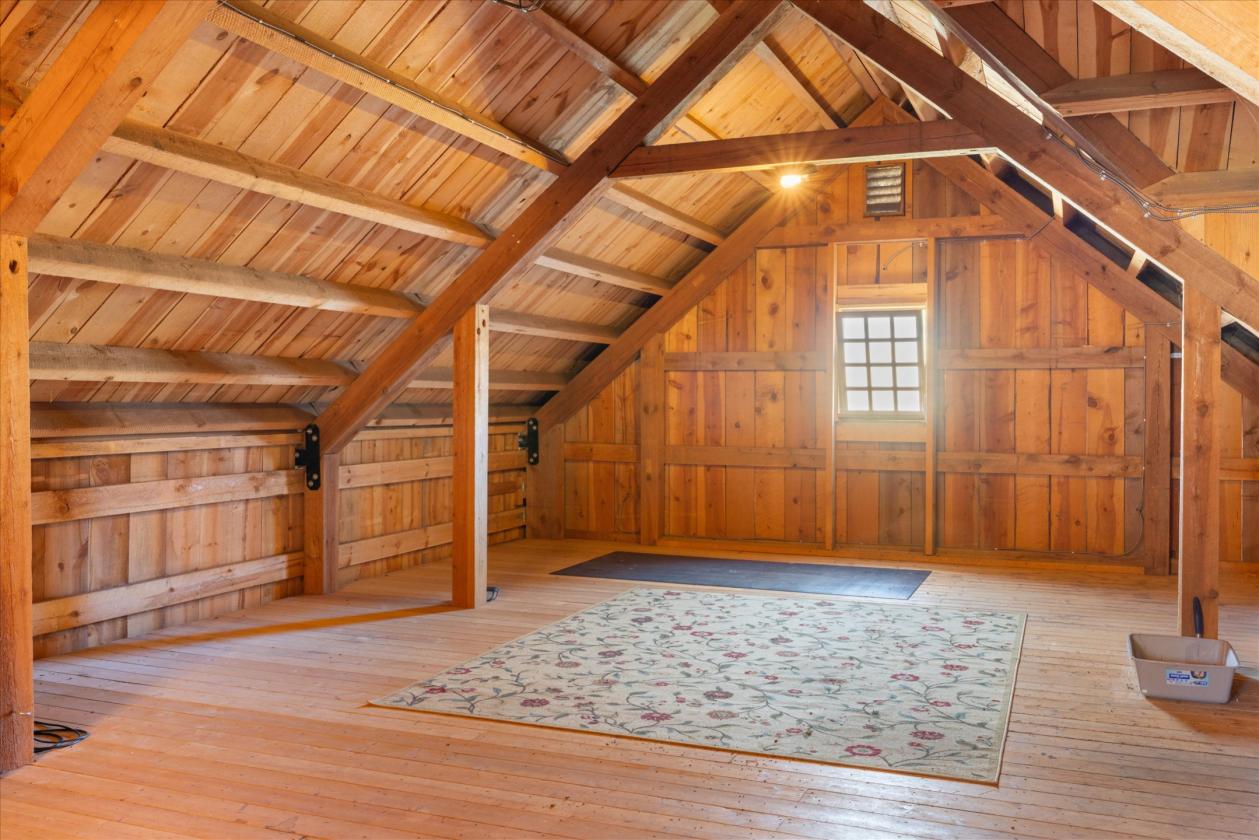 Gratham Woods Farm Est. 1897 w/European Barn - photo 9