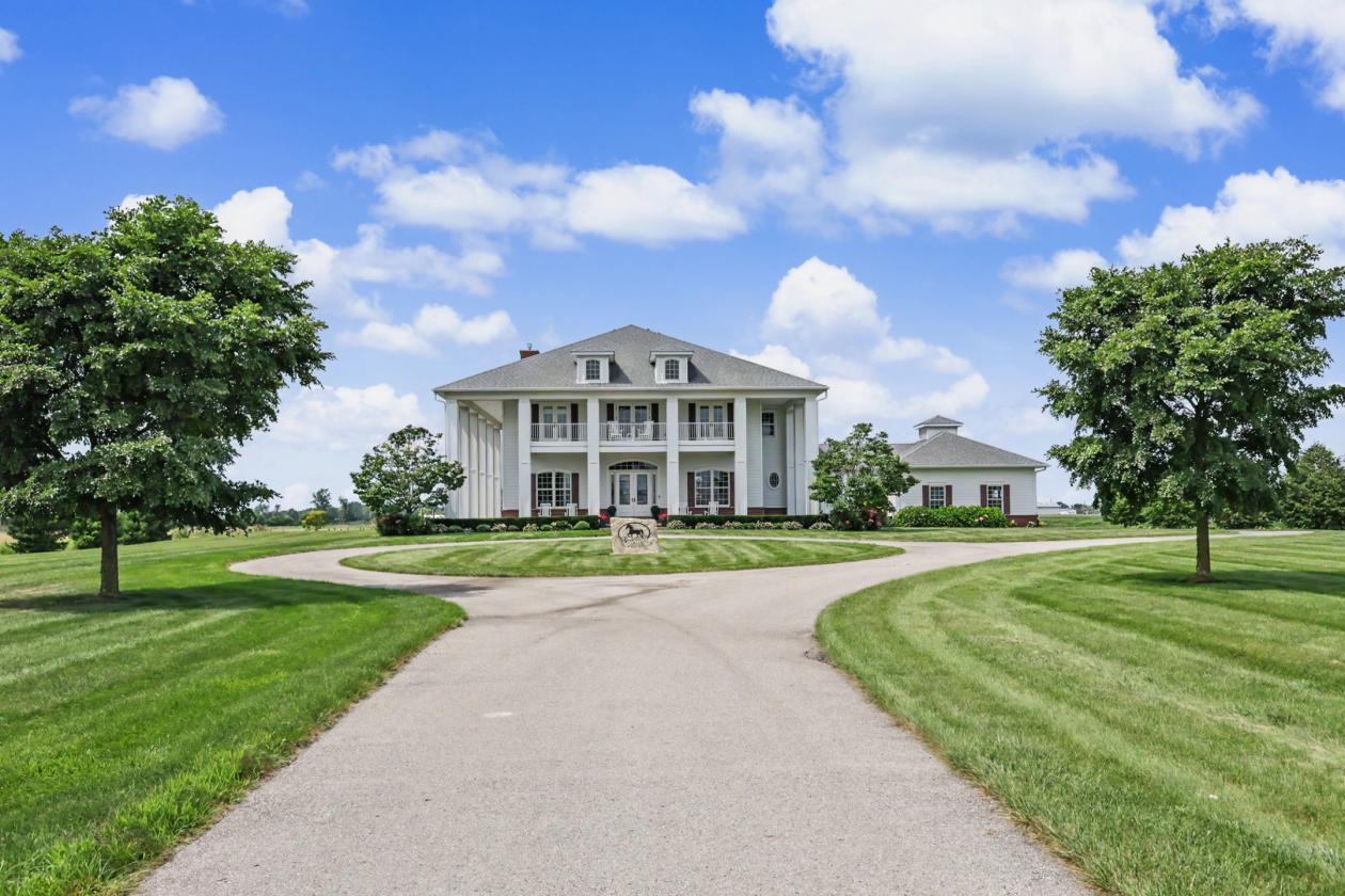 ONE-OF-A-KIND 10 ACRE EQUESTRIAN ESTATE - photo 7