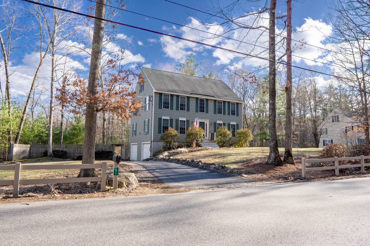 Horse Property for sale.