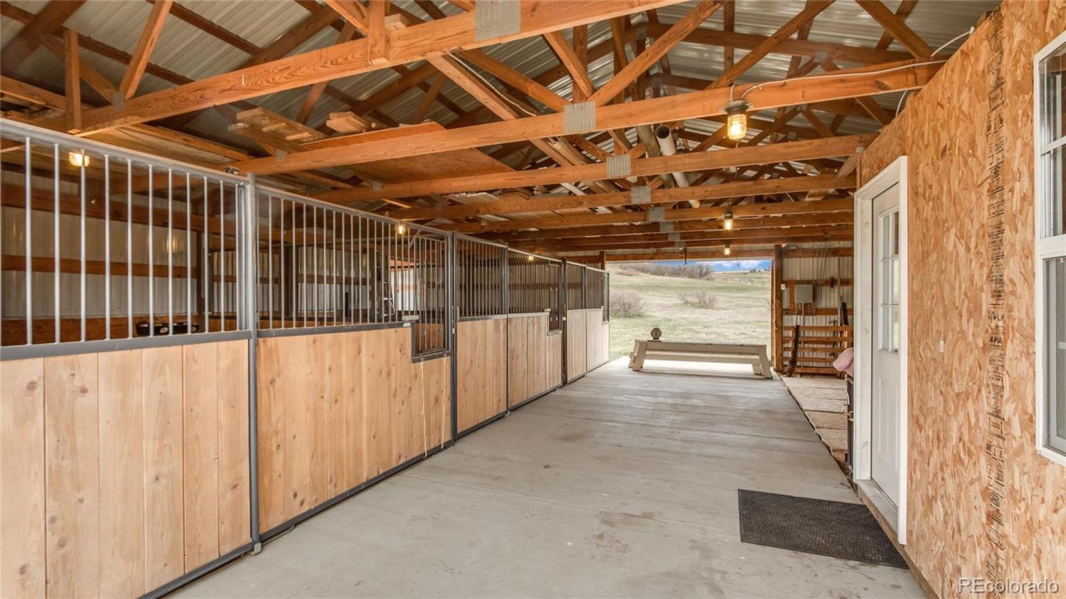 Discover a true equestrian retreat - photo 27