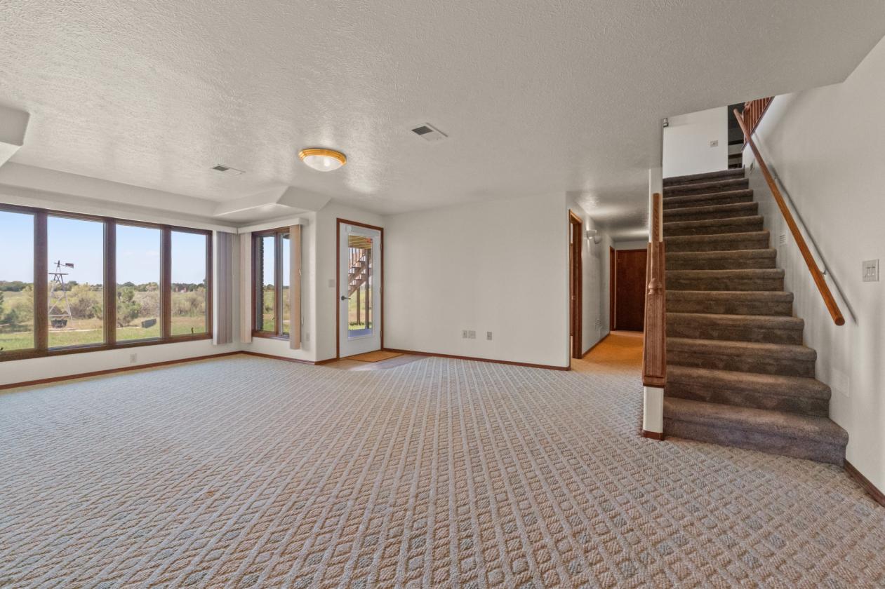 Excaliber Ranch: A Hillside Haven of Legacy and Land - photo 26