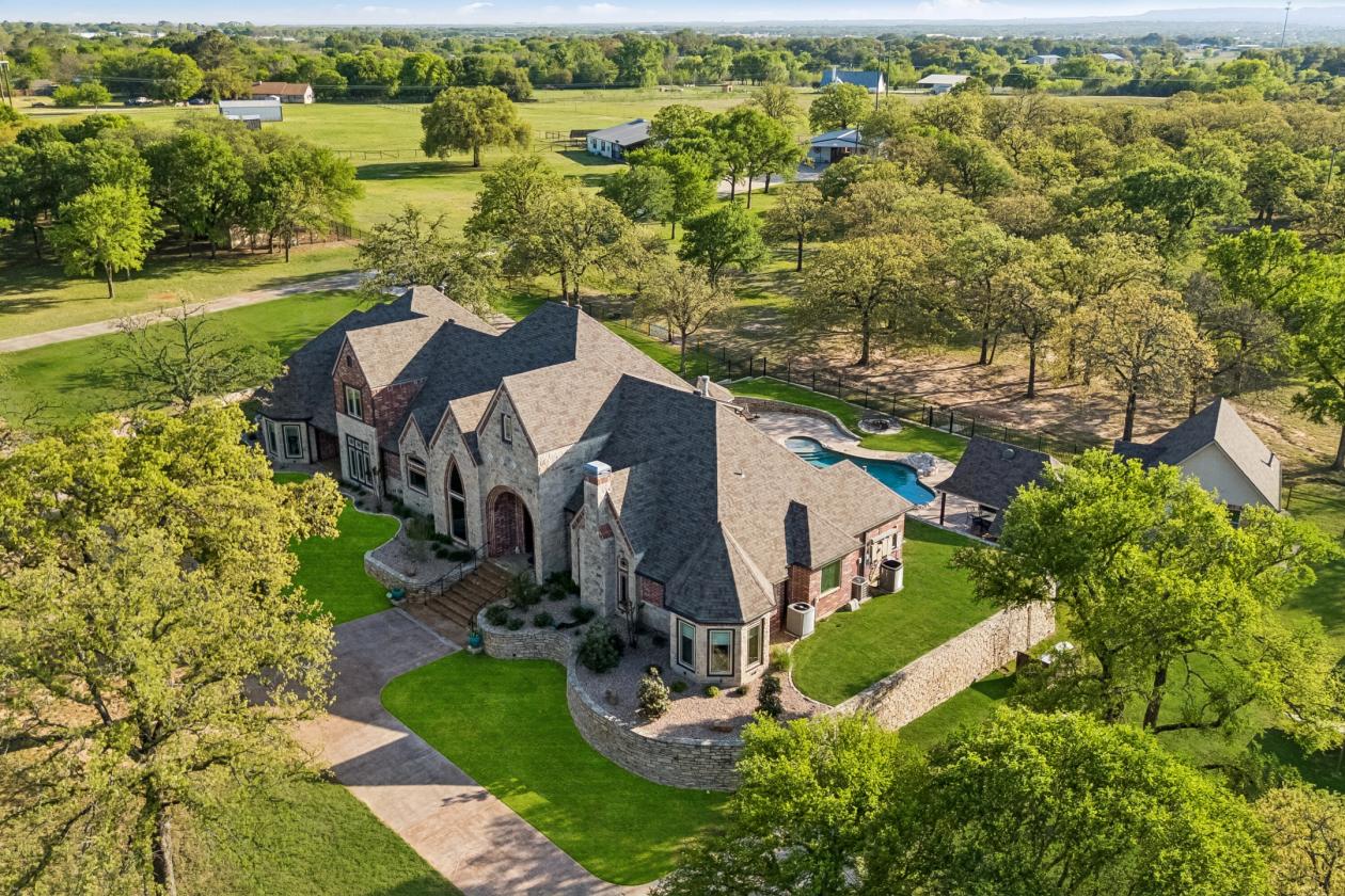 Luxury Living and Equestrian Infrastructure - photo 25