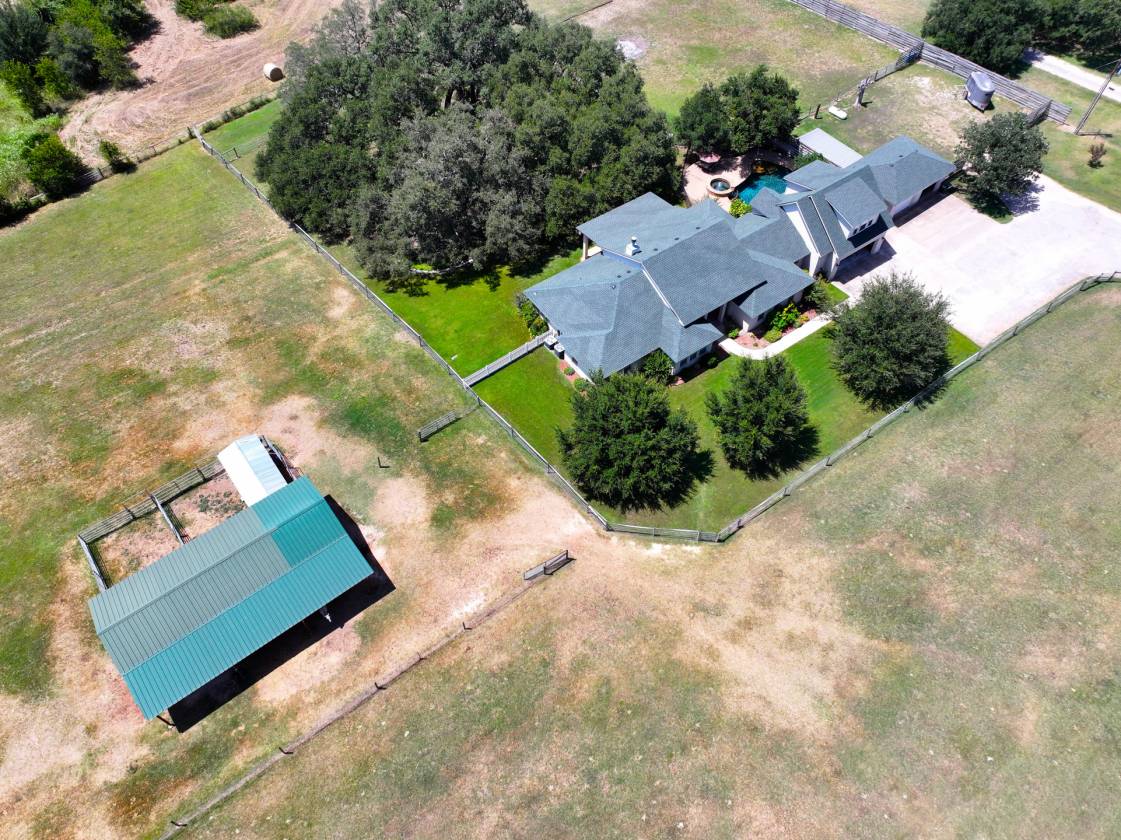 Horse Property for sale.