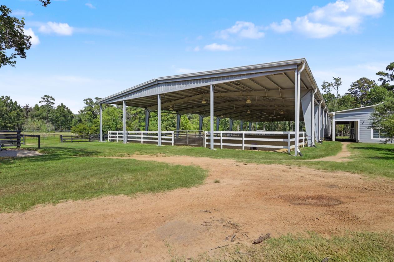 Private Equestrian Estate with guest house - photo 29