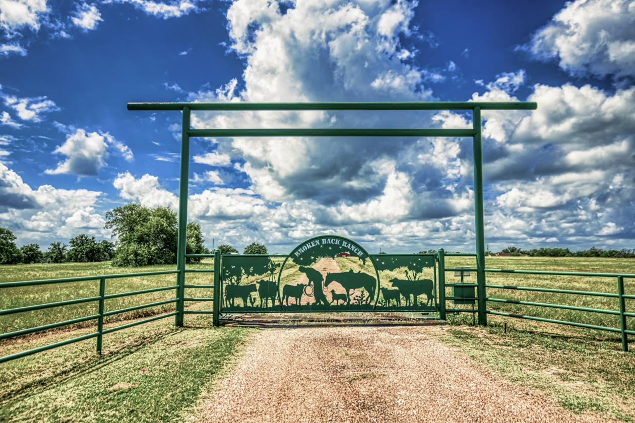 119-Acre Ranch with Multiple Living Quarters - photo 30