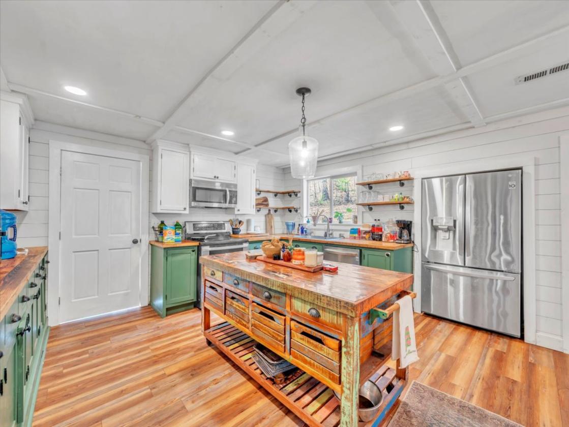 32-acre Mountain Sanctuary - photo 10