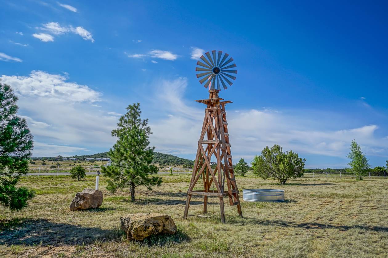 Magnificent Country Estate Horse Property Pipe Fenced with Automatic