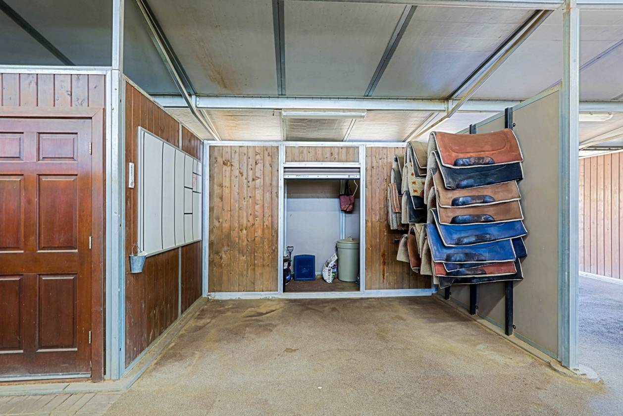*PRICE Drop*PREMIER EQUESTRIAN TRAINING FACILITY - photo 9