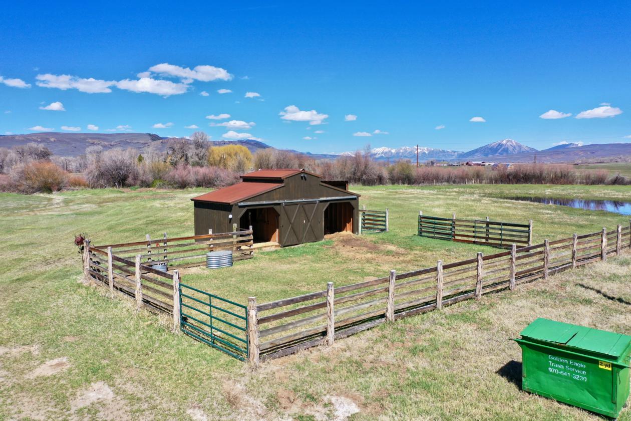 17 Acre Ranch in the Ohio Creek Valley - photo 9
