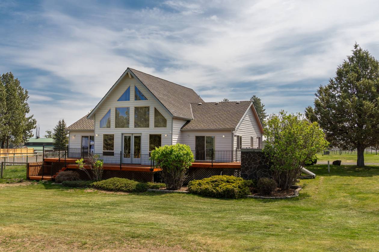 Horse Property for sale.