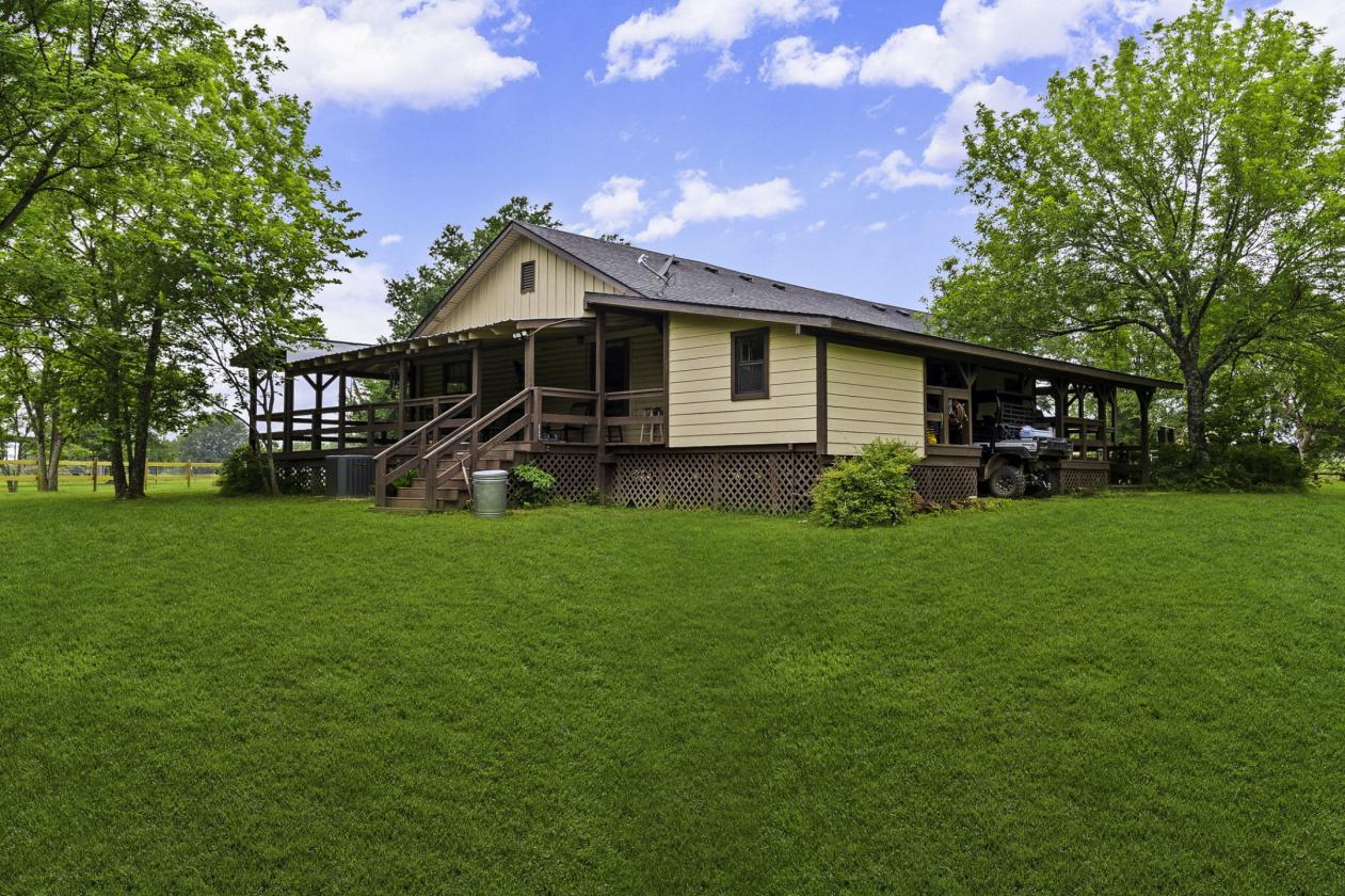 Complete Turnkey Country Horse Property - photo 20