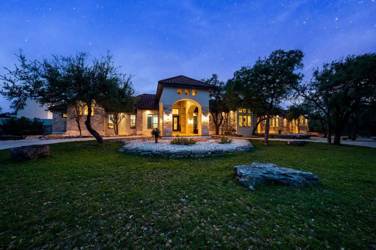 Texas hill country equestrian estate - photo 2
