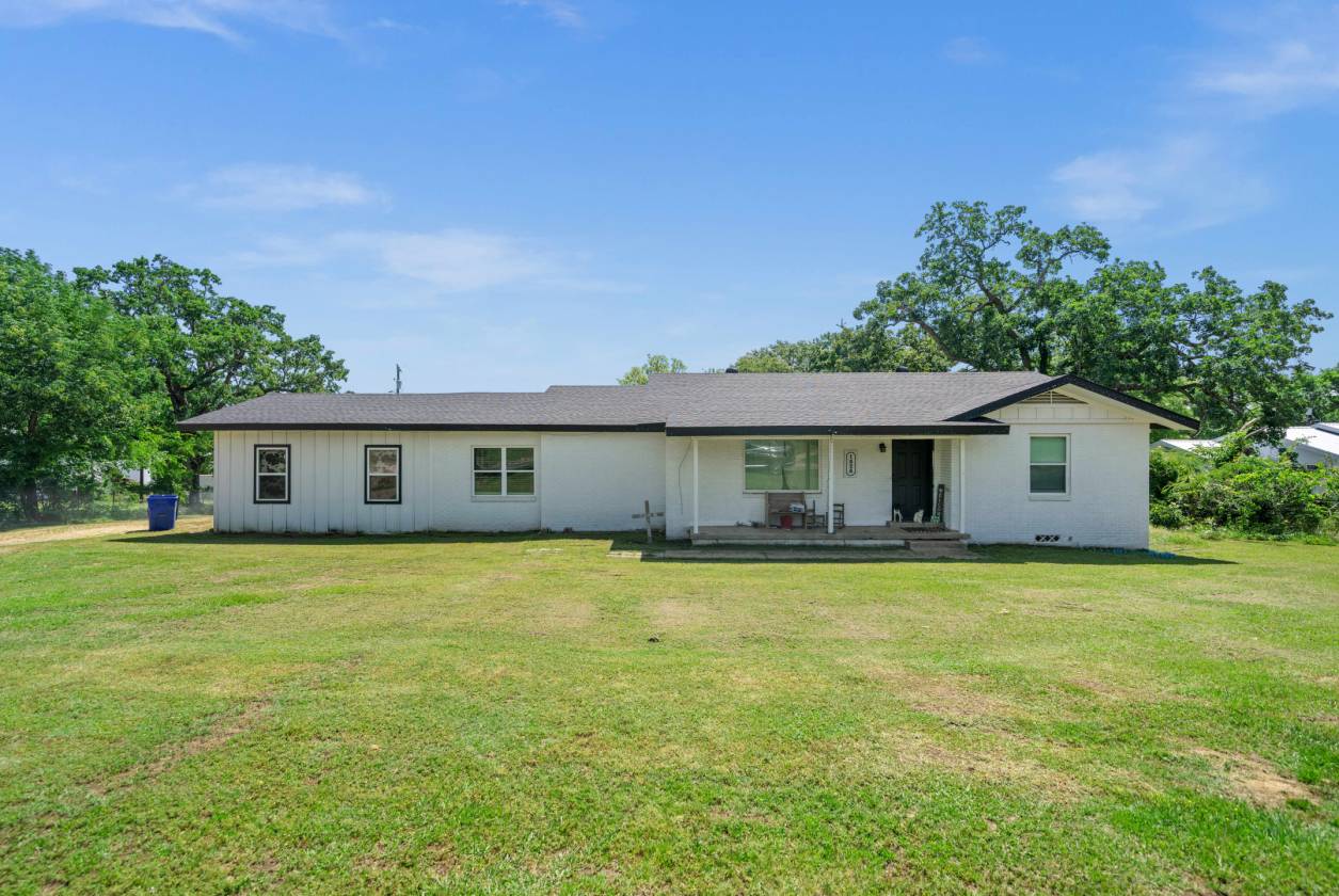 Horse Property for sale.