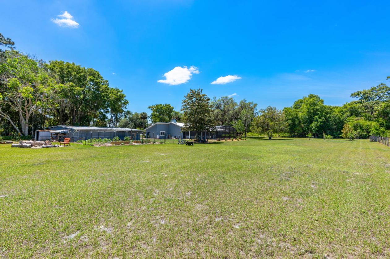 Lakefront Equestrian Estate: Pool, Barn & Pasture - photo 13