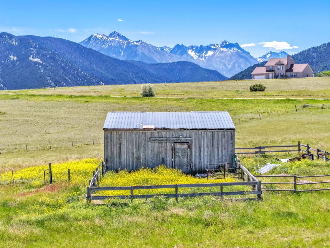 Home, ADU, Barn, 10 acres and Million Dollar views - photo 16