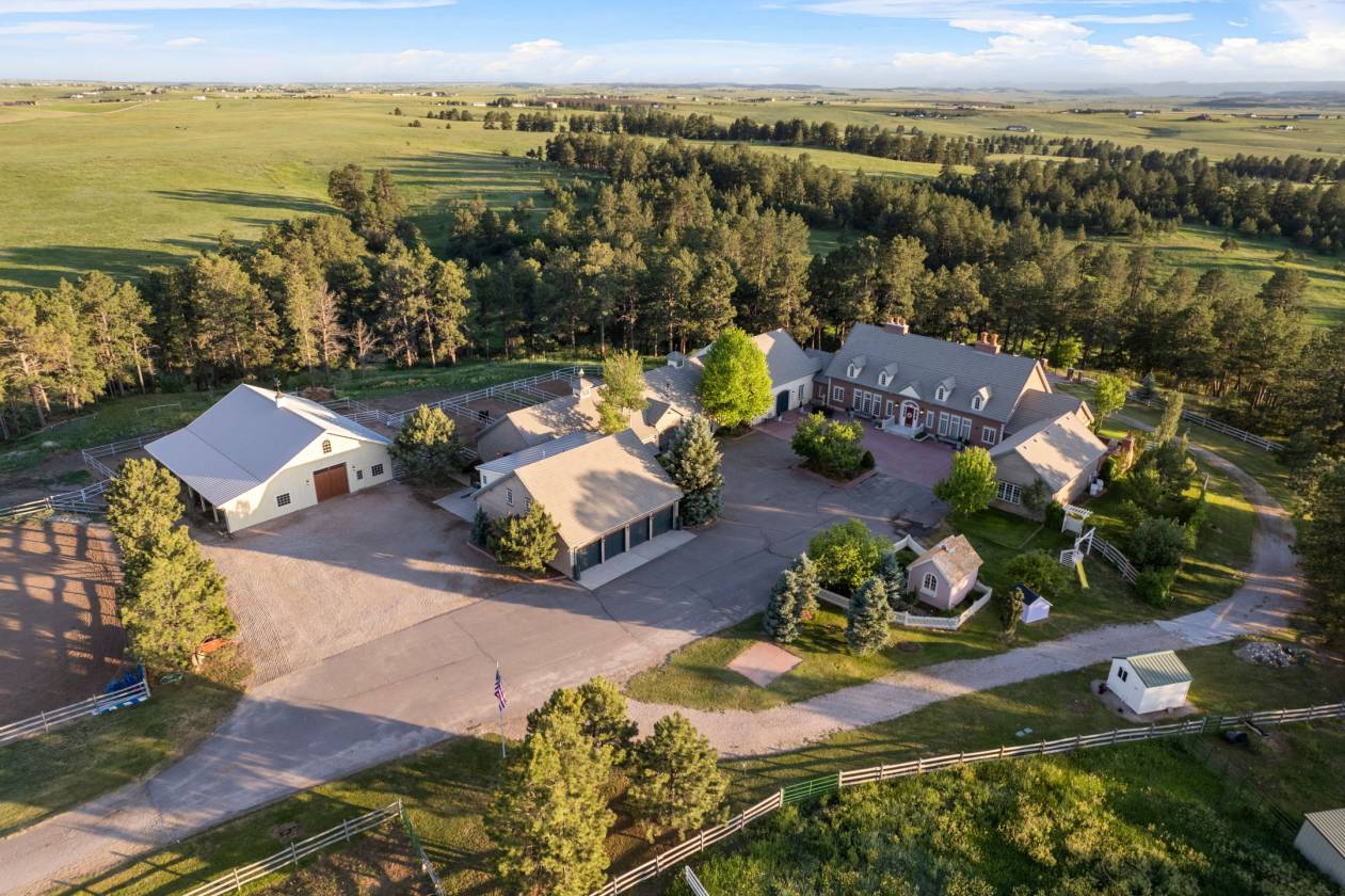 Horse Property for sale.