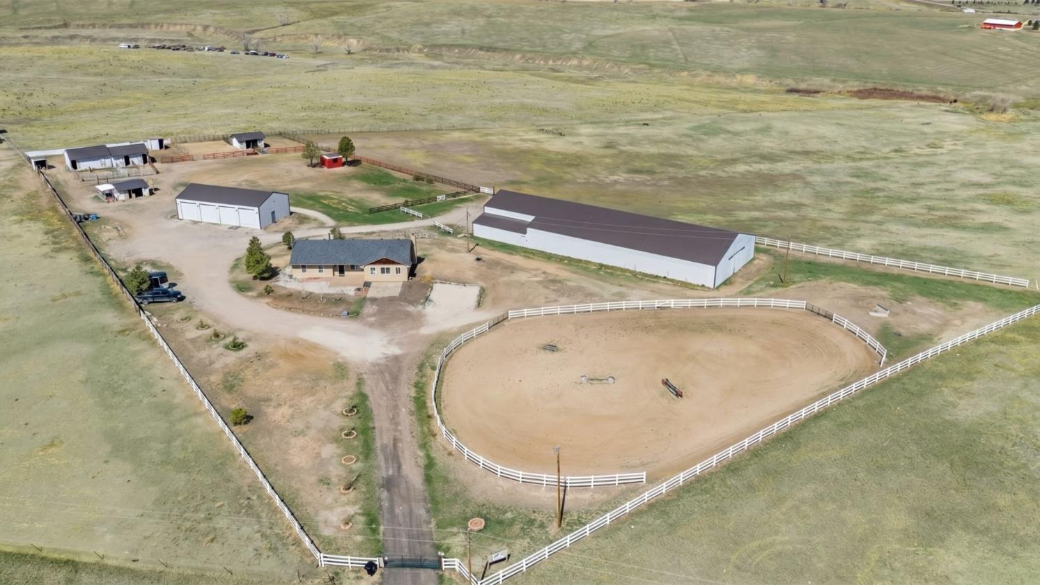 Exceptional Income-Producing Equestrian Property! - photo 1