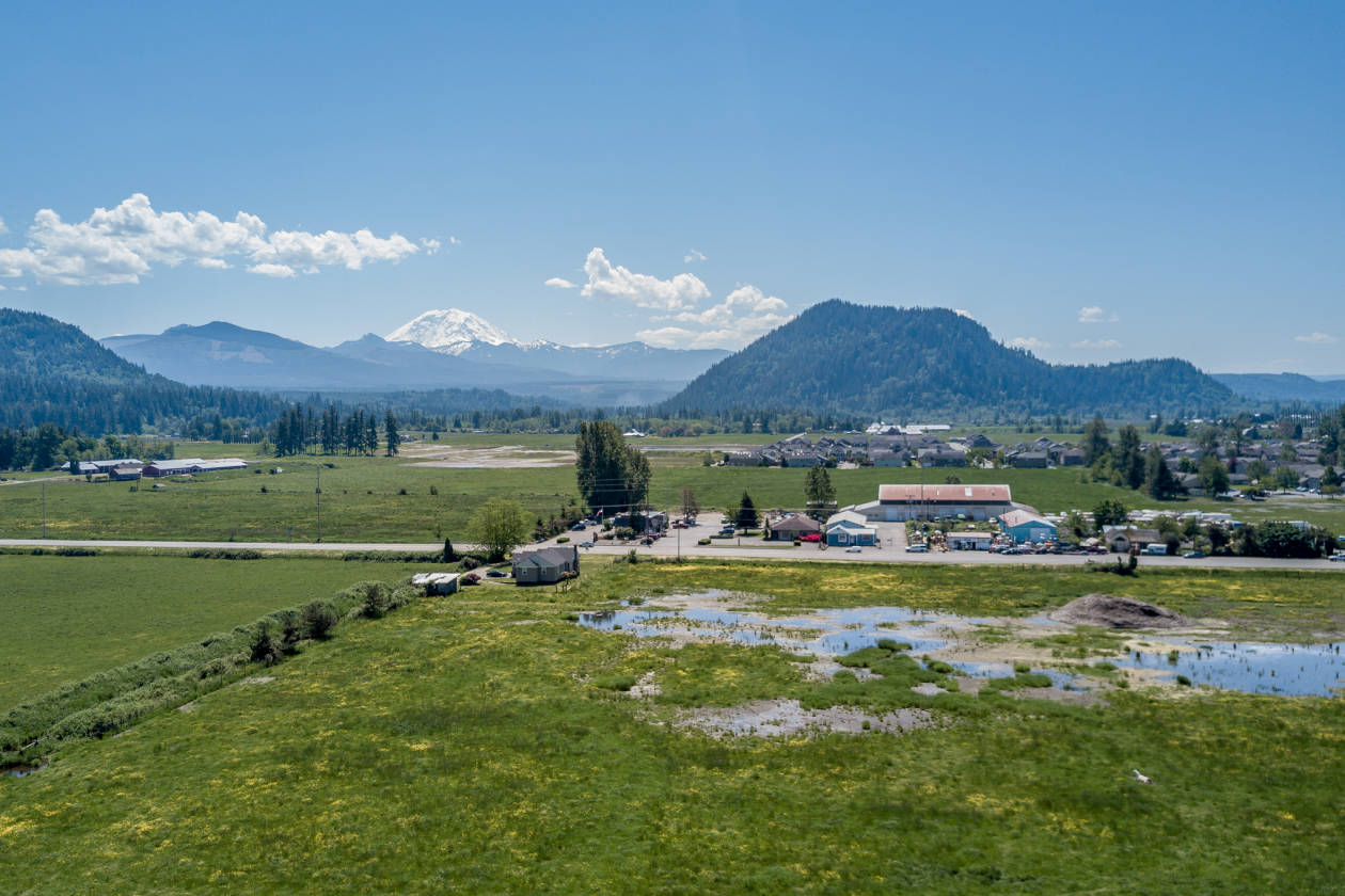 155 ACRE DAIRY FARM CITY OF ENUMCLAW NEAR... Enumclaw, King