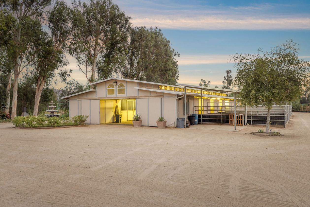 25 Acre Residential & Equestrian Facility - photo 11