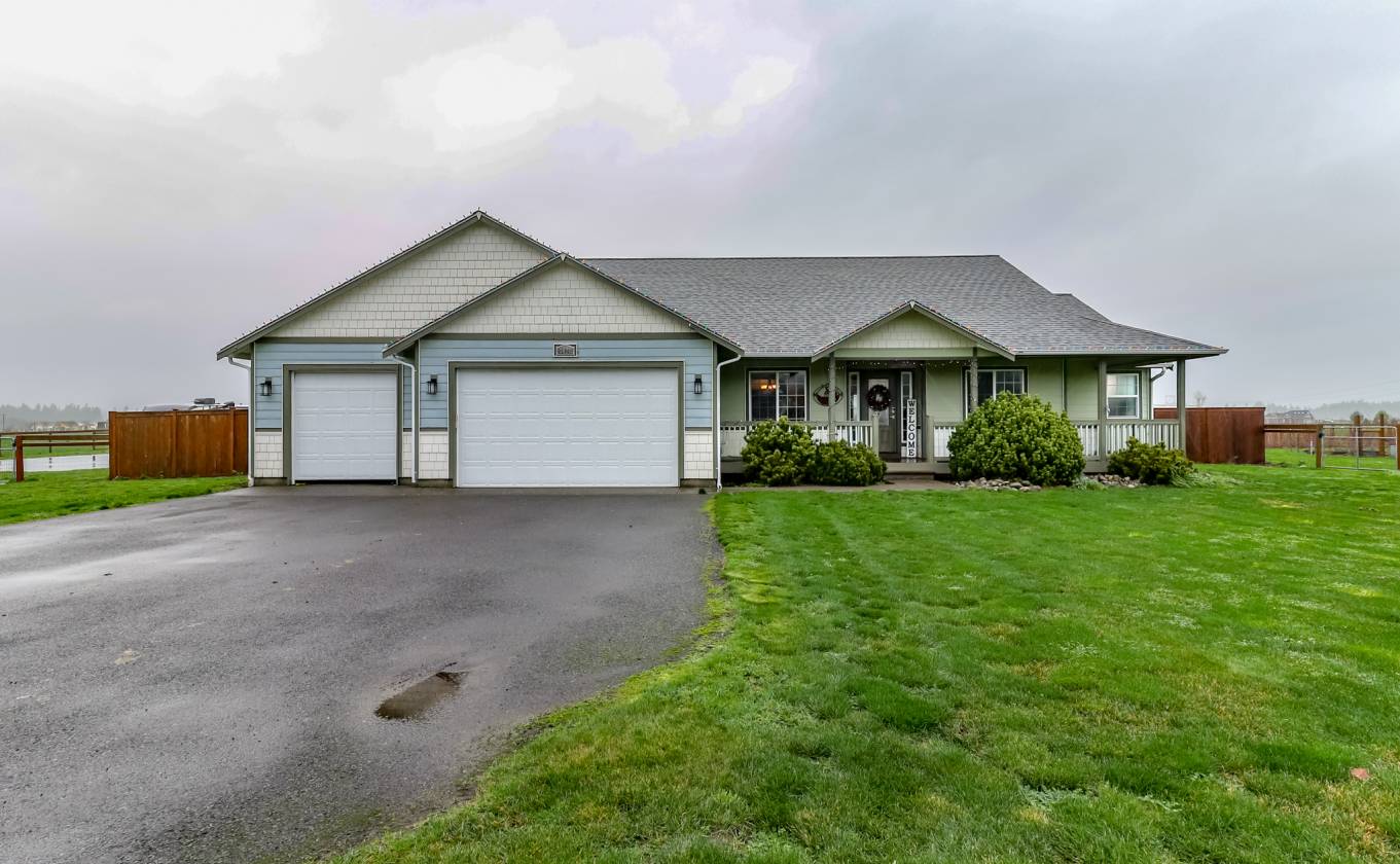 Horse Property for sale.