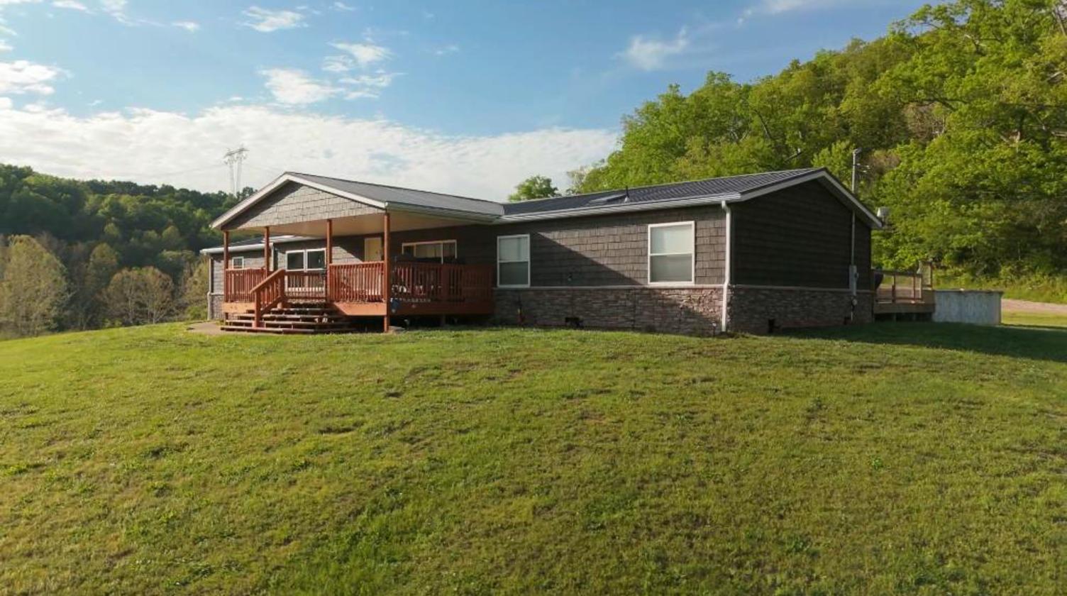 47 acre Equestrian Dream Barn with Remodeled Home - photo 16