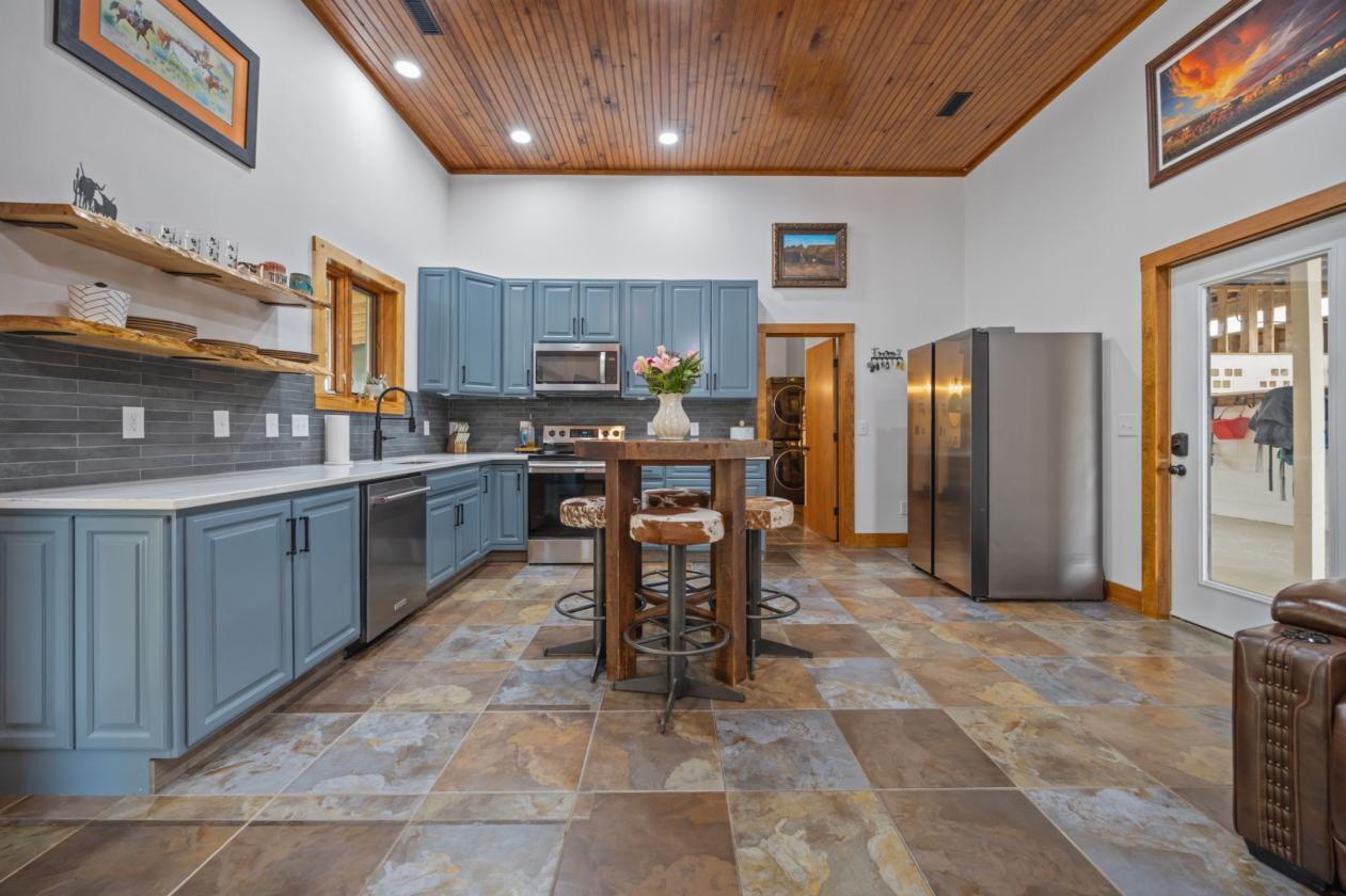OPEN HOUSE Sat 08/01 from 11 to 4 Equestrian Ctr - photo 7