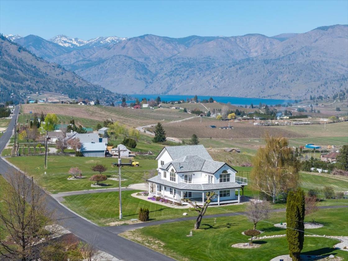 Lake Chelan Retreat - photo 1