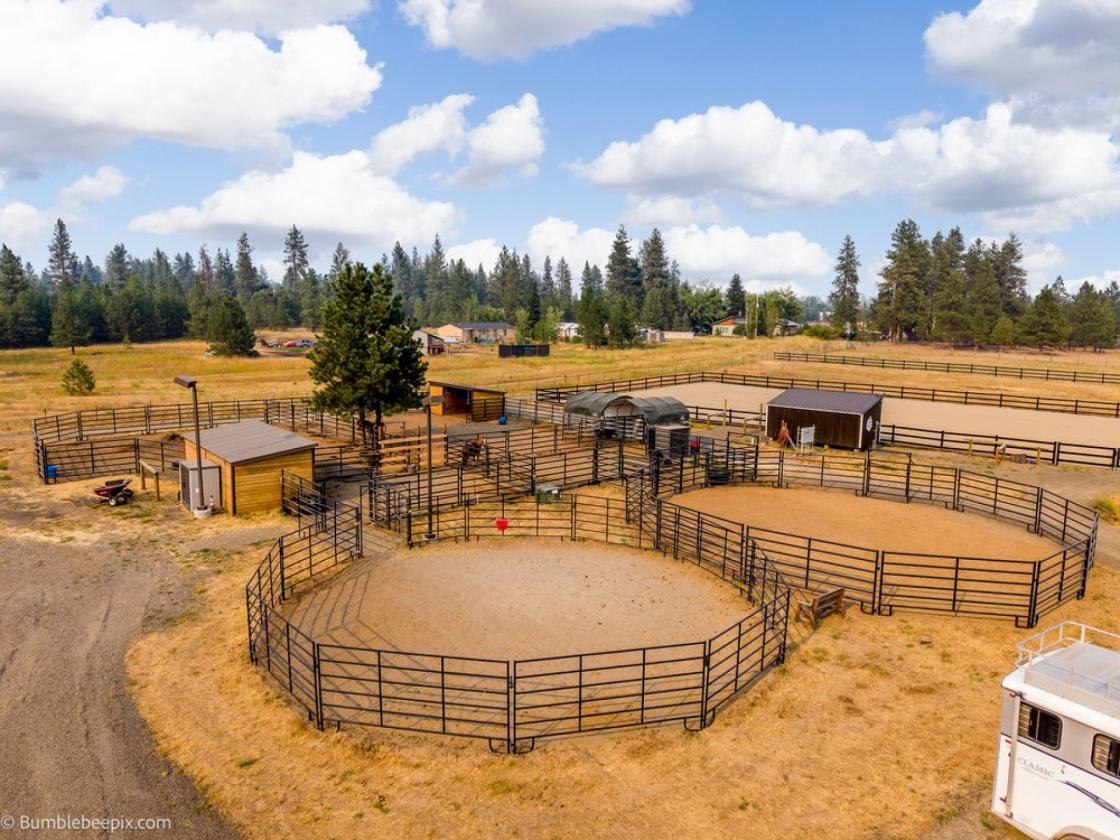 Income Producing 10 Acre Equestrian Facility - photo 1