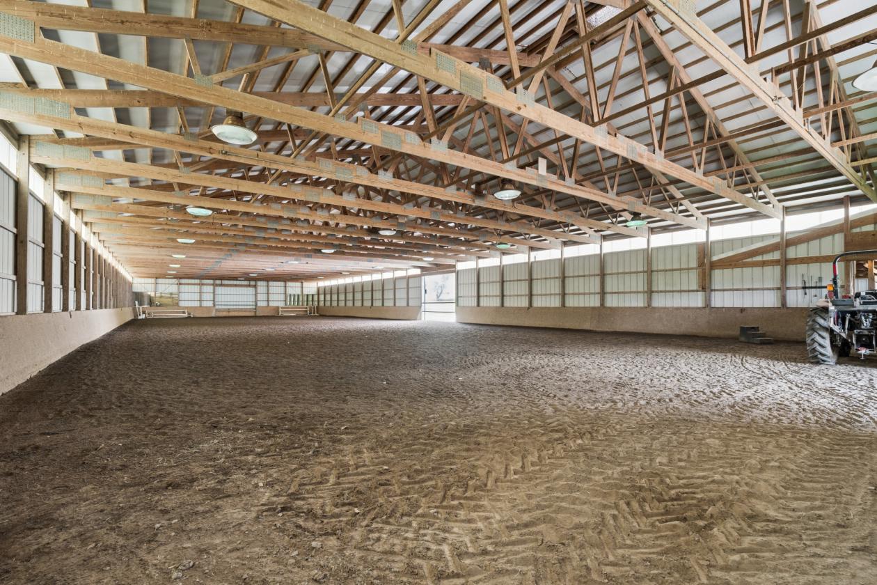 Beautiful Horse Farm with Indoor and Outdoor arena - photo 25