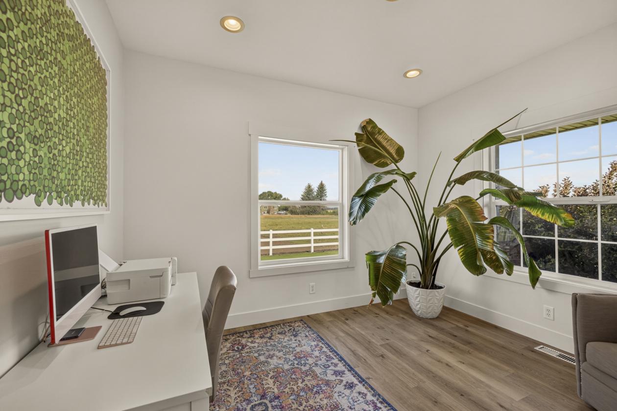 Quiet serenity in a convenient location!!! - photo 12
