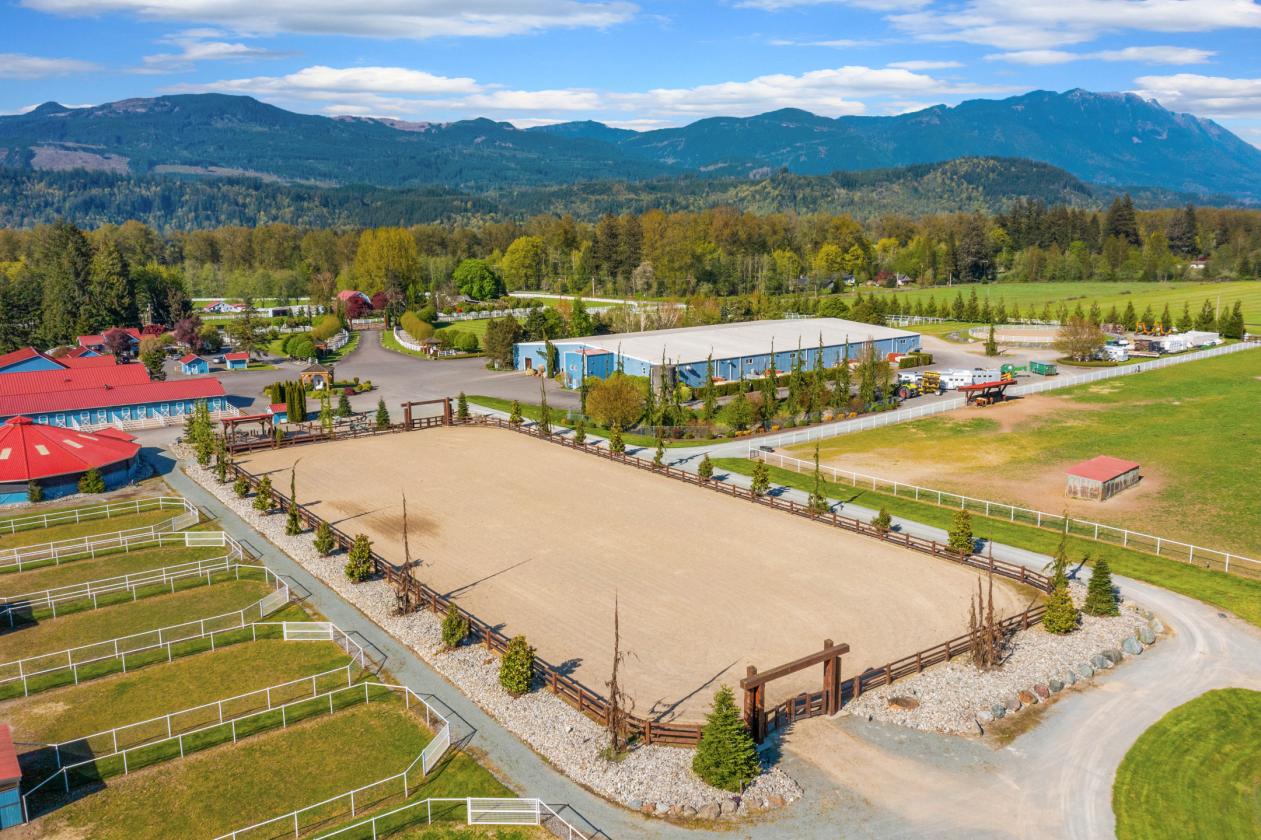 Rhodes River Ranch | A Legendary Equestrian Estate - photo 6