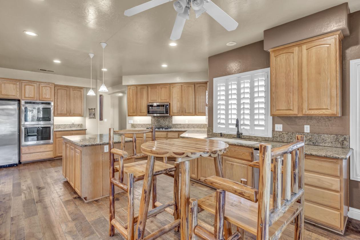 Privacy, Space, and Sierra Mountain Views - photo 17