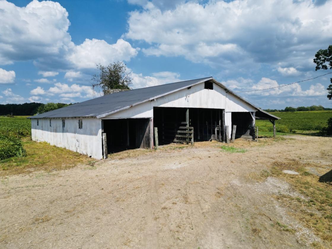 Country Farmstead Near Lake Cumberland! - photo 9