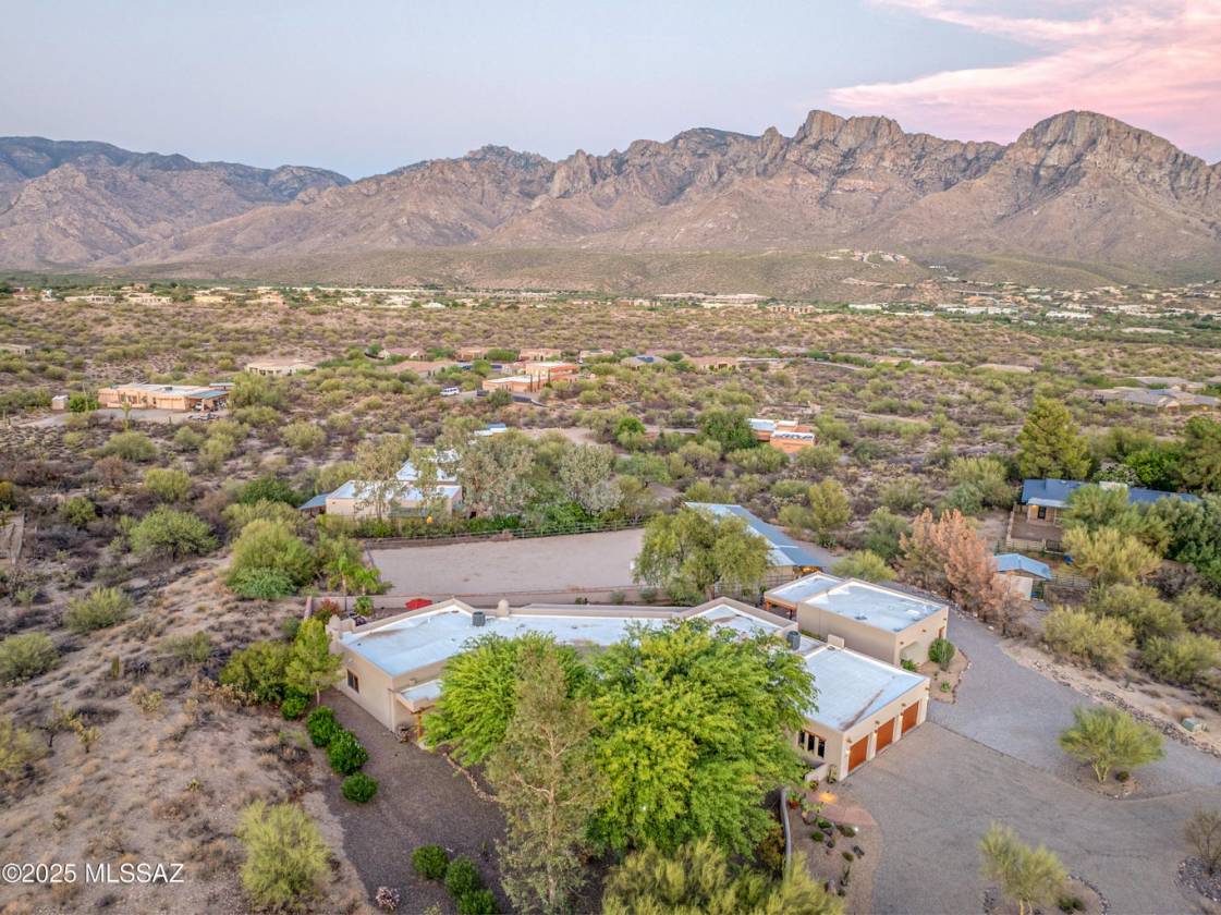 Horse Property for sale.