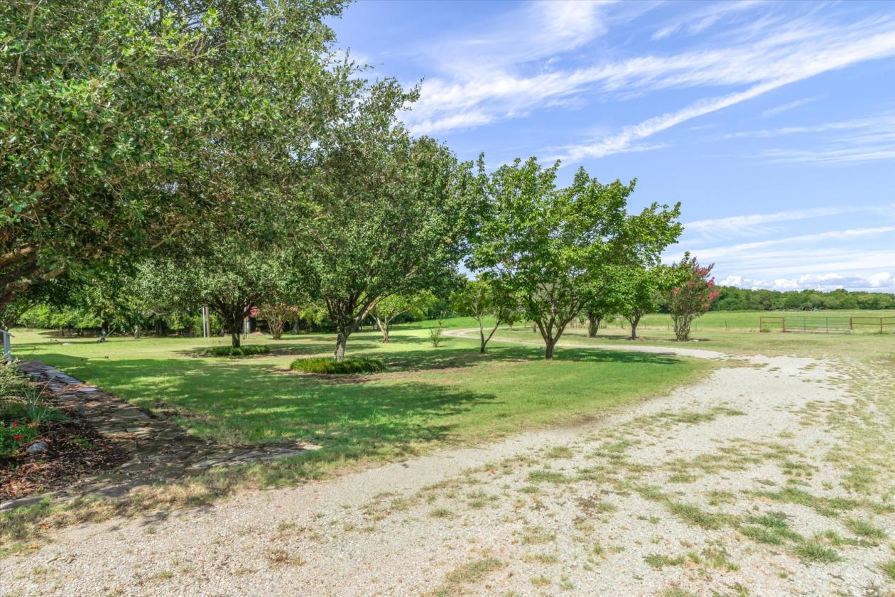Rare 22.85-Acre Ranch in Rockwall County - photo 28