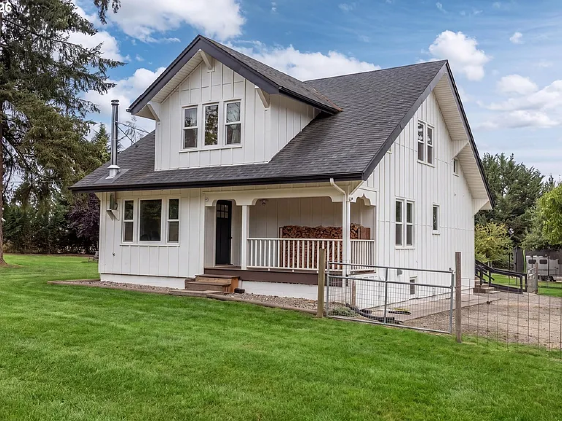 Luxury Equestrian Estate with 35 Stalls! - photo 29