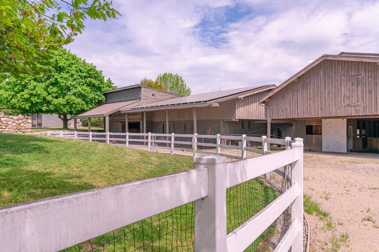 Stunning 180 acre horse farm only 40 minutes from Portland Raymond