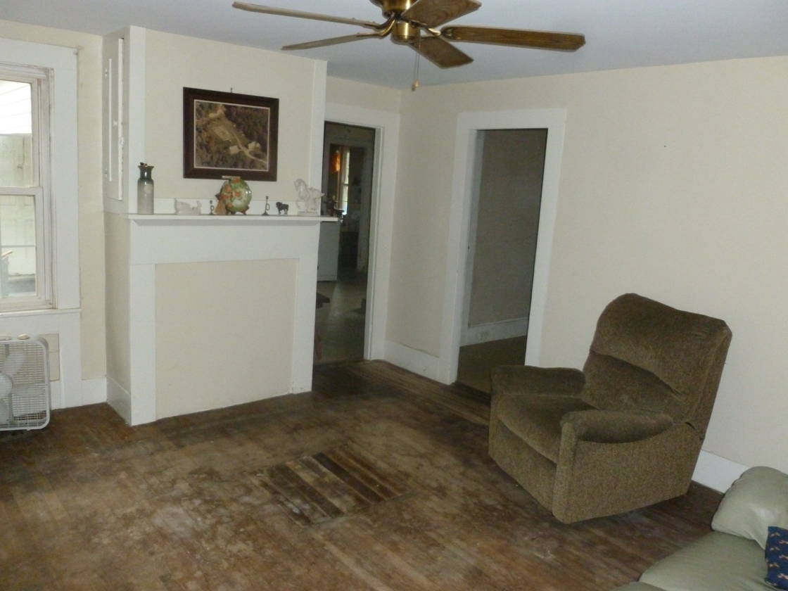 Previous Horse Farm "Fox Hill Farm" in Beautiful Swanzey, NH Swanzey