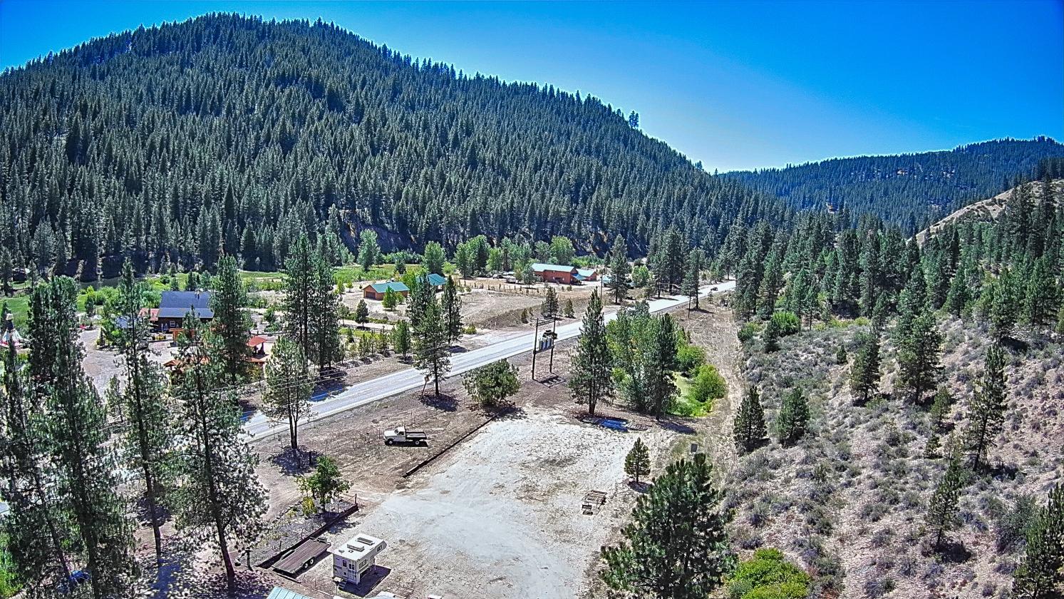 Mountain horse property backing to Boise Forest - photo 14