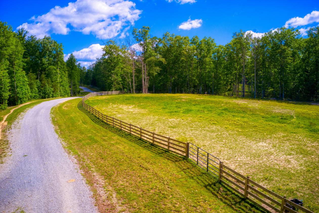 Horse Property for sale.