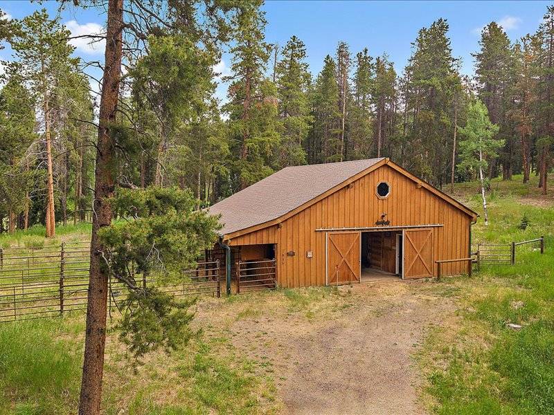 Horse Property for sale.