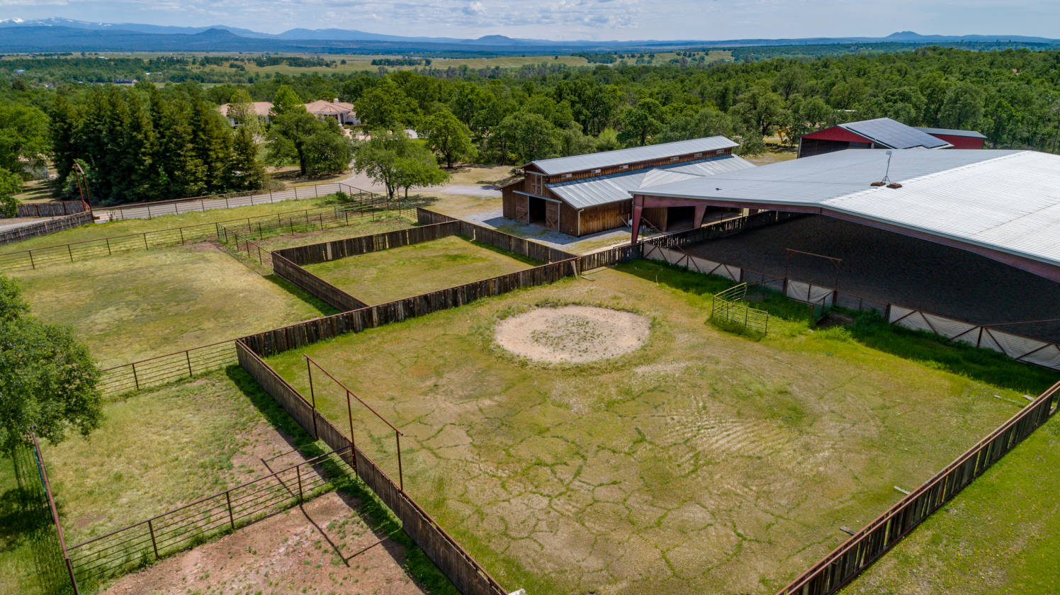 Luxury Equestrian Estate with Covered Arena Palo Cedro, Shasta County, California