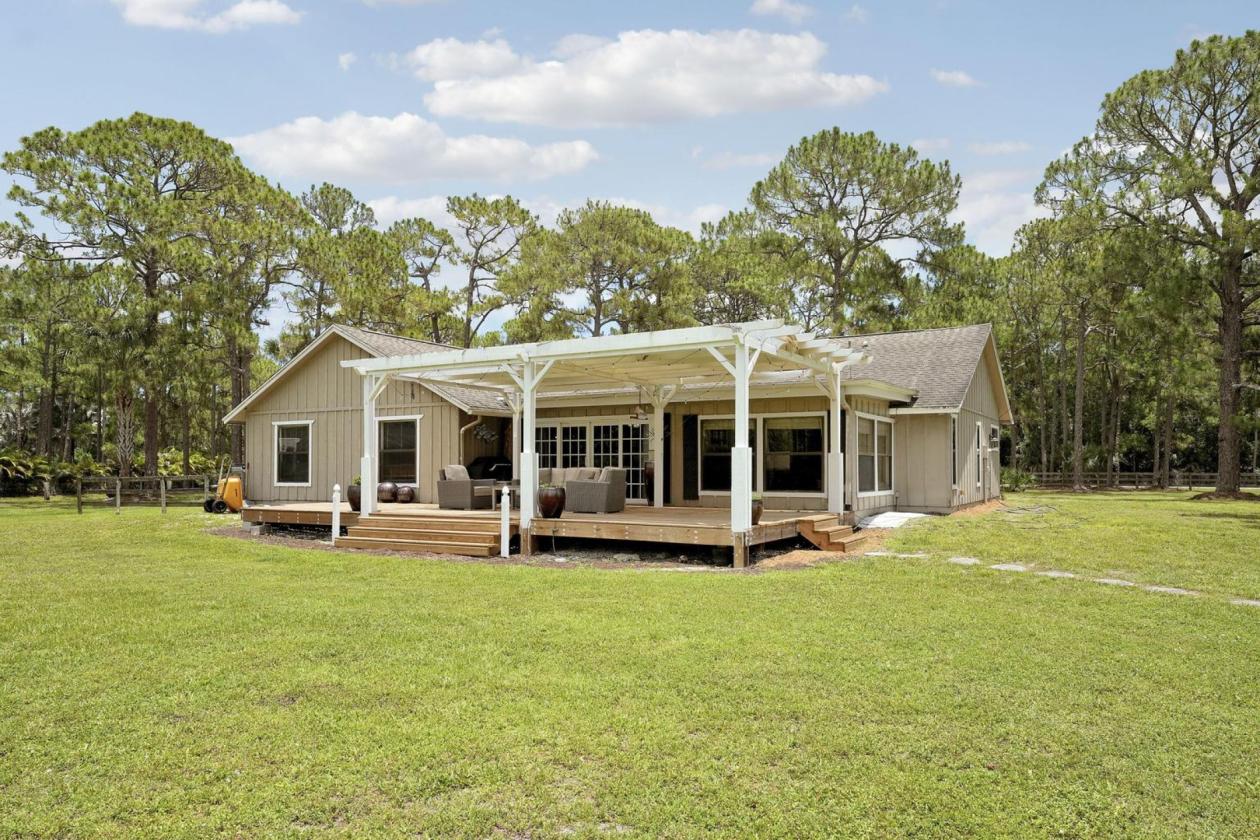 Highly Desired Caloosa Property - photo 10