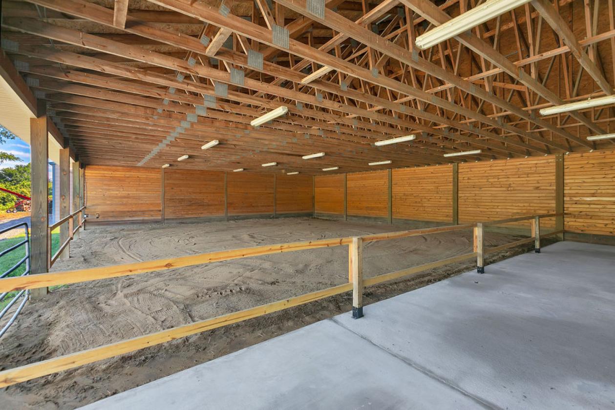 Stunning Equestrian Estate on 17 Acres - photo 28