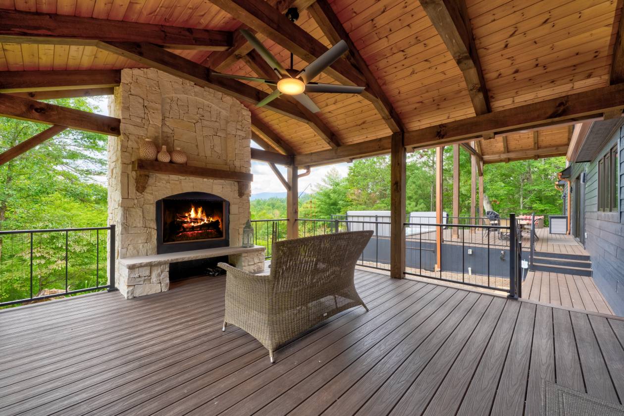 Welcome to "Holly Hill" Your luxury estate - photo 26
