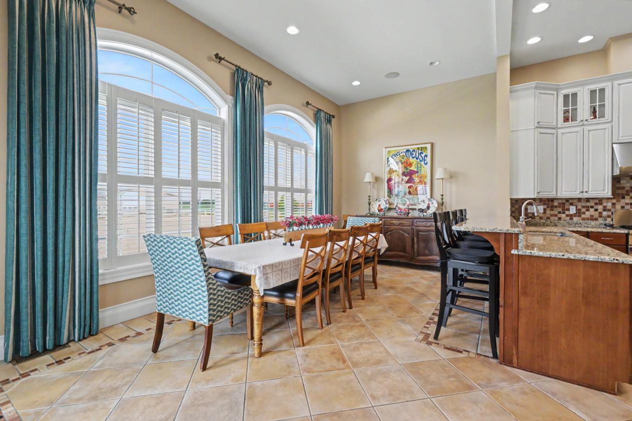 ONE-OF-A-KIND 10 ACRE EQUESTRIAN ESTATE - photo 28