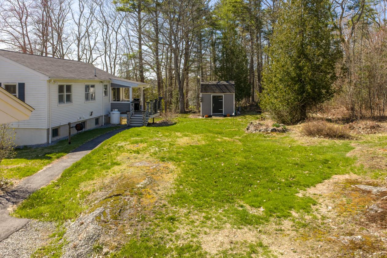 Split level ranch on 10 wooded acres in West Bath - photo 11