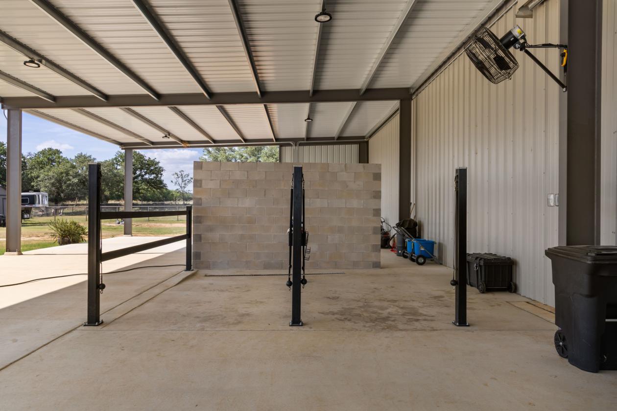 Luxury Equestrian Estate on 73 Acres - photo 26